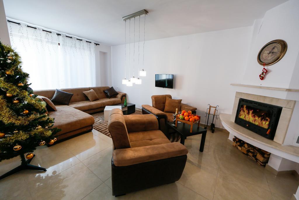 Twin House Hotel Ognyanovo  Bagian luar foto