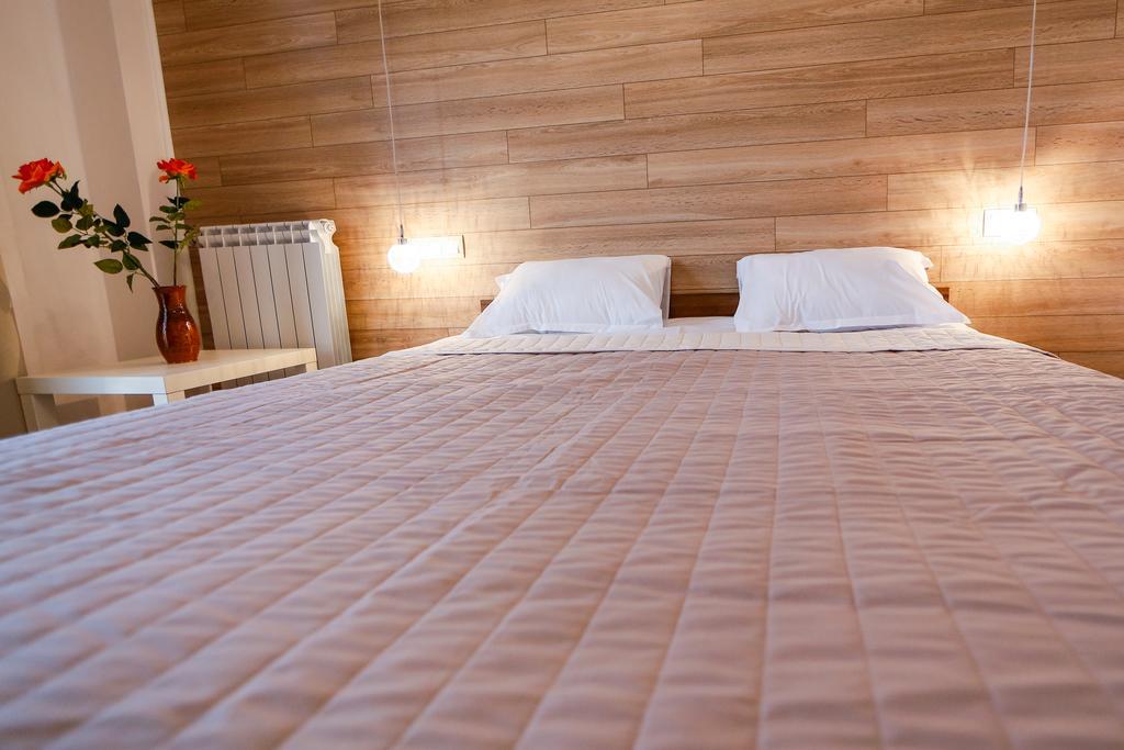 Twin House Hotel Ognyanovo  Bagian luar foto